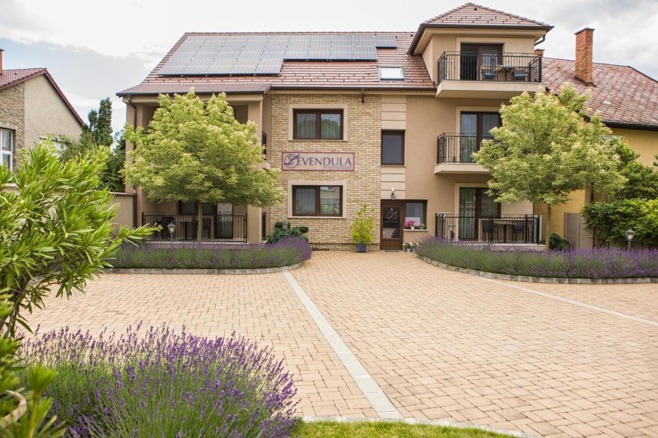Levendula Apartmanhaz Шарвар Экстерьер фото