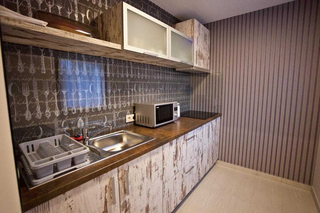 Levendula Apartmanhaz Шарвар Номер фото